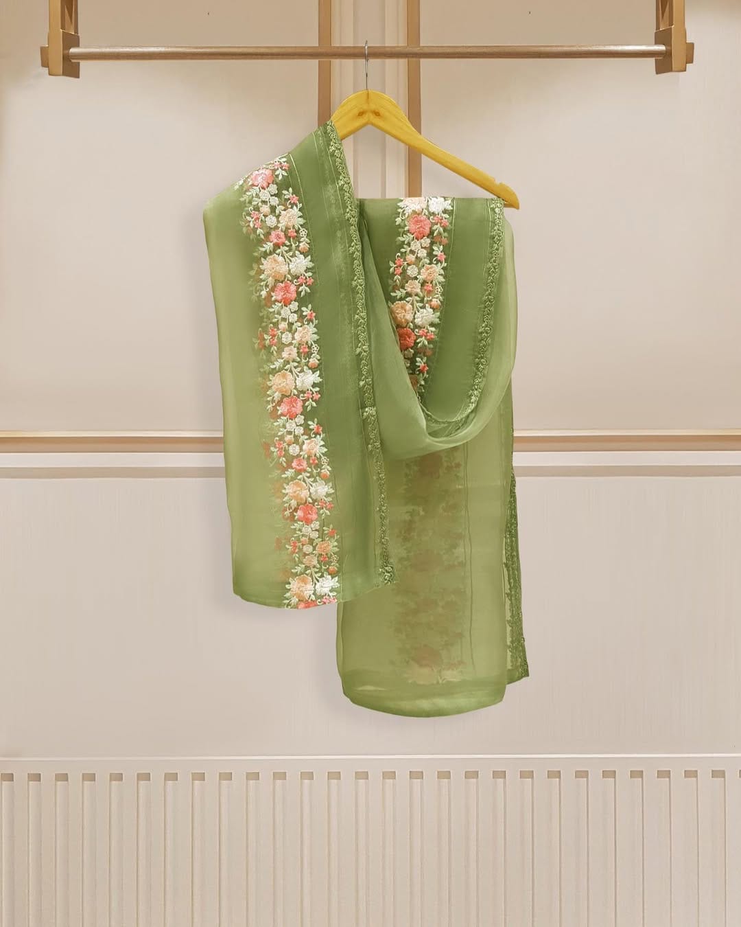 FLORAL DELIGHT 4PC GL:136