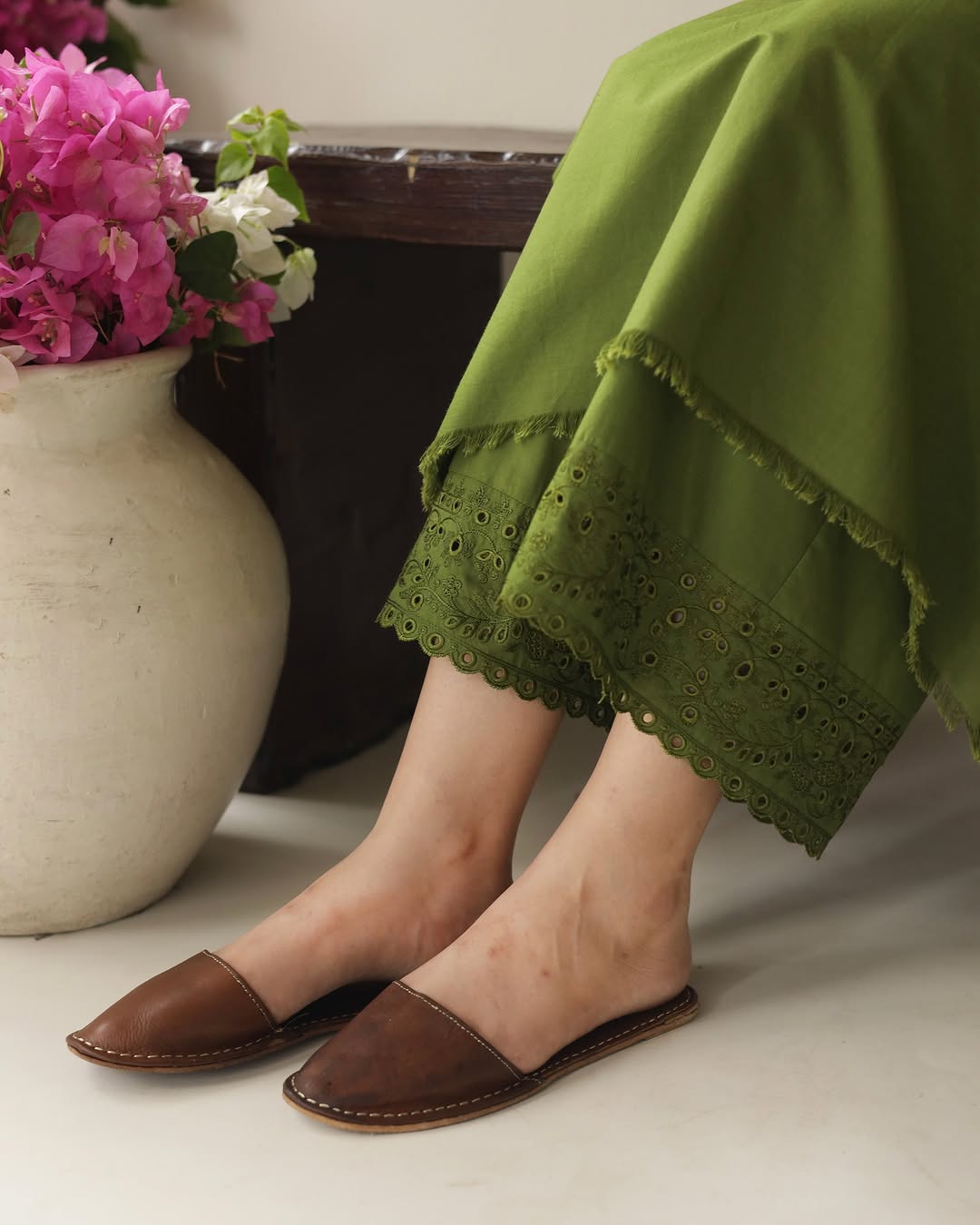 OLIVE CHARM