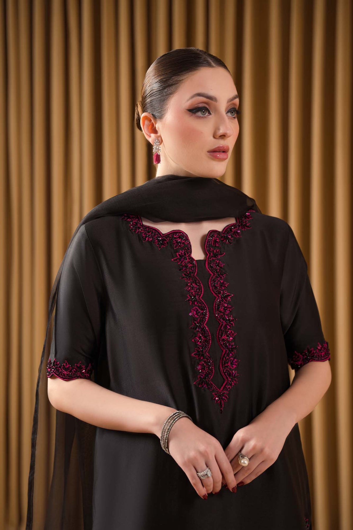 Glamour Black