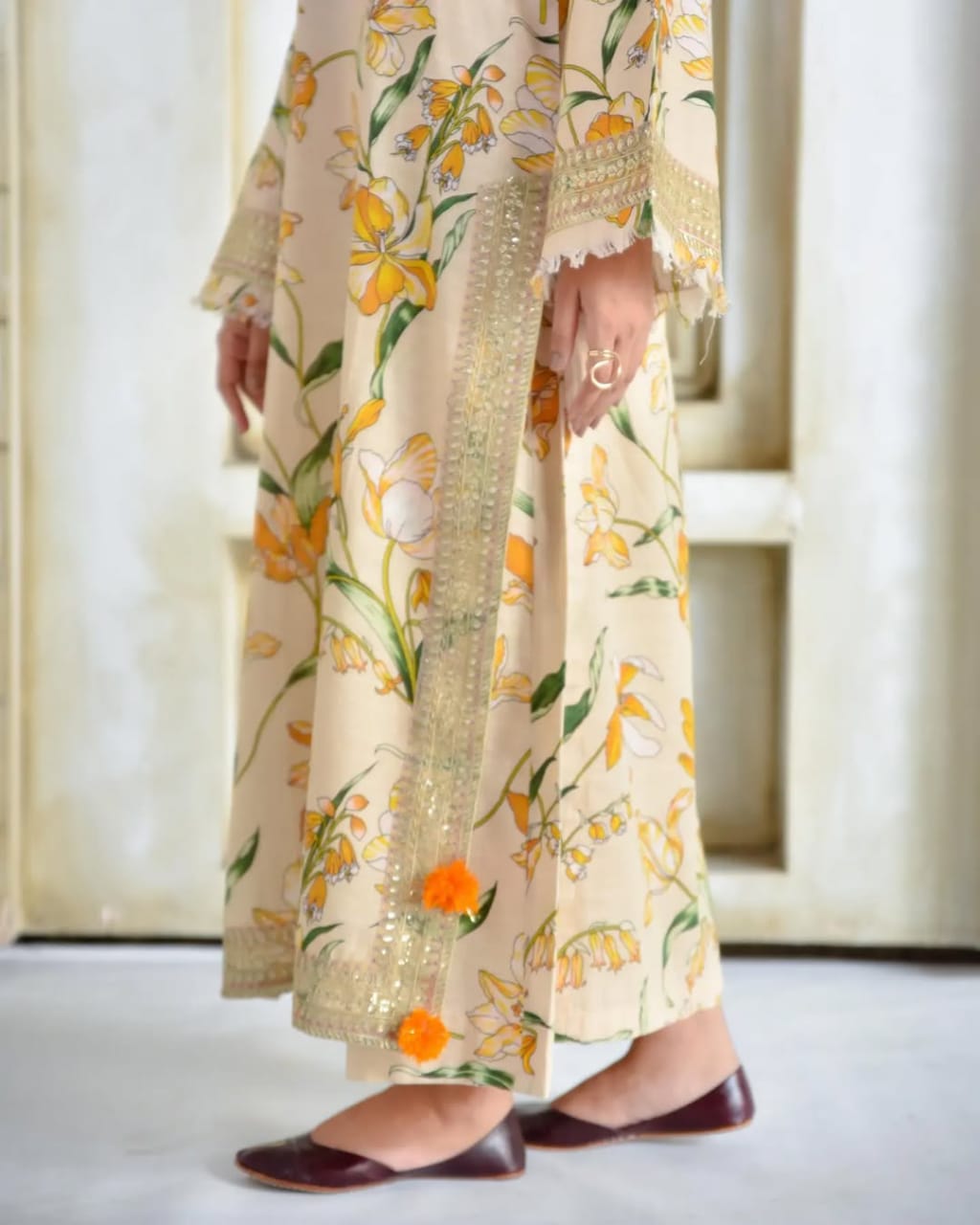 IVORY FLORA 2 PEC