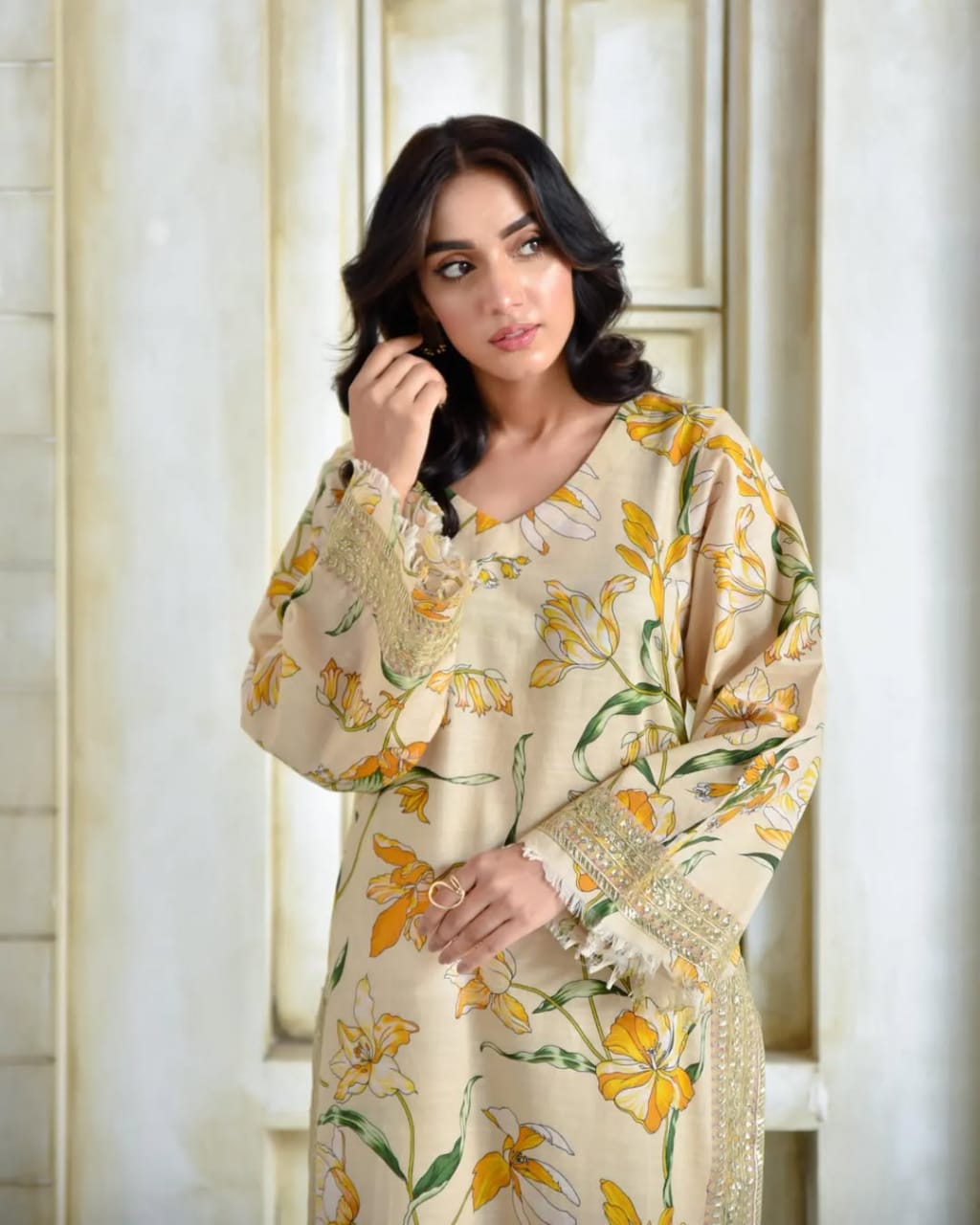 IVORY FLORA 2 PEC