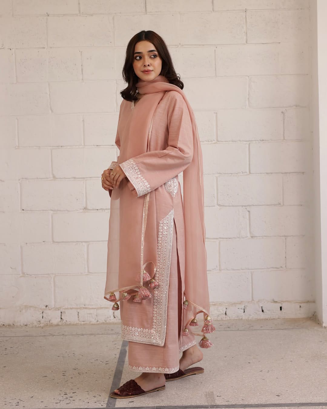 Noor-e-Gulabi